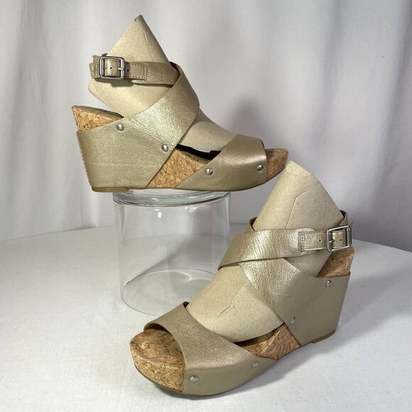 Lucky Brand Size 9.5 Moran Proseco Gold Metallic Wedge Sandal - Picture 1 of 9